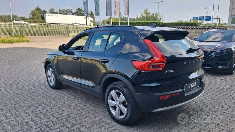 Volvo Xc40 2022 photo 2
