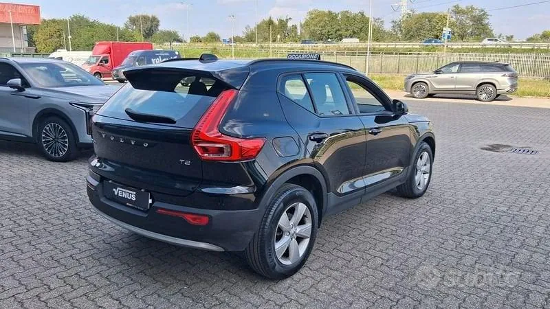 Volvo Xc40 2022 photo 4