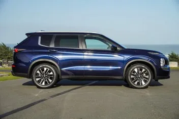 Mitsubishi Outlander 2026 photo 3