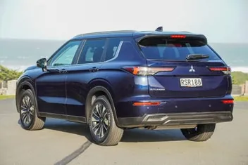 Mitsubishi Outlander 2026 photo 4