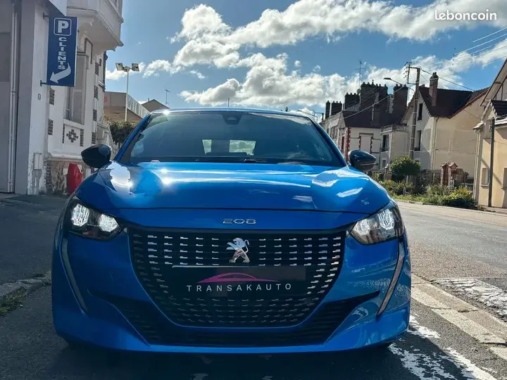 Peugeot 208 2021 photo 2