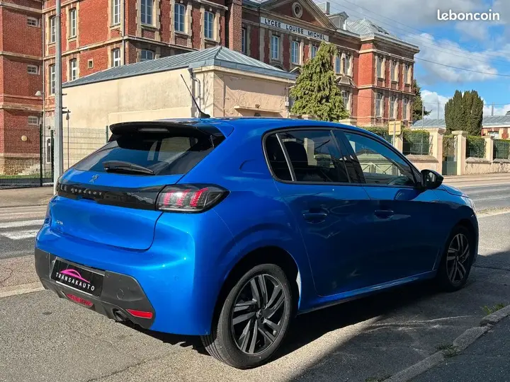 Peugeot 208 2021 photo 5