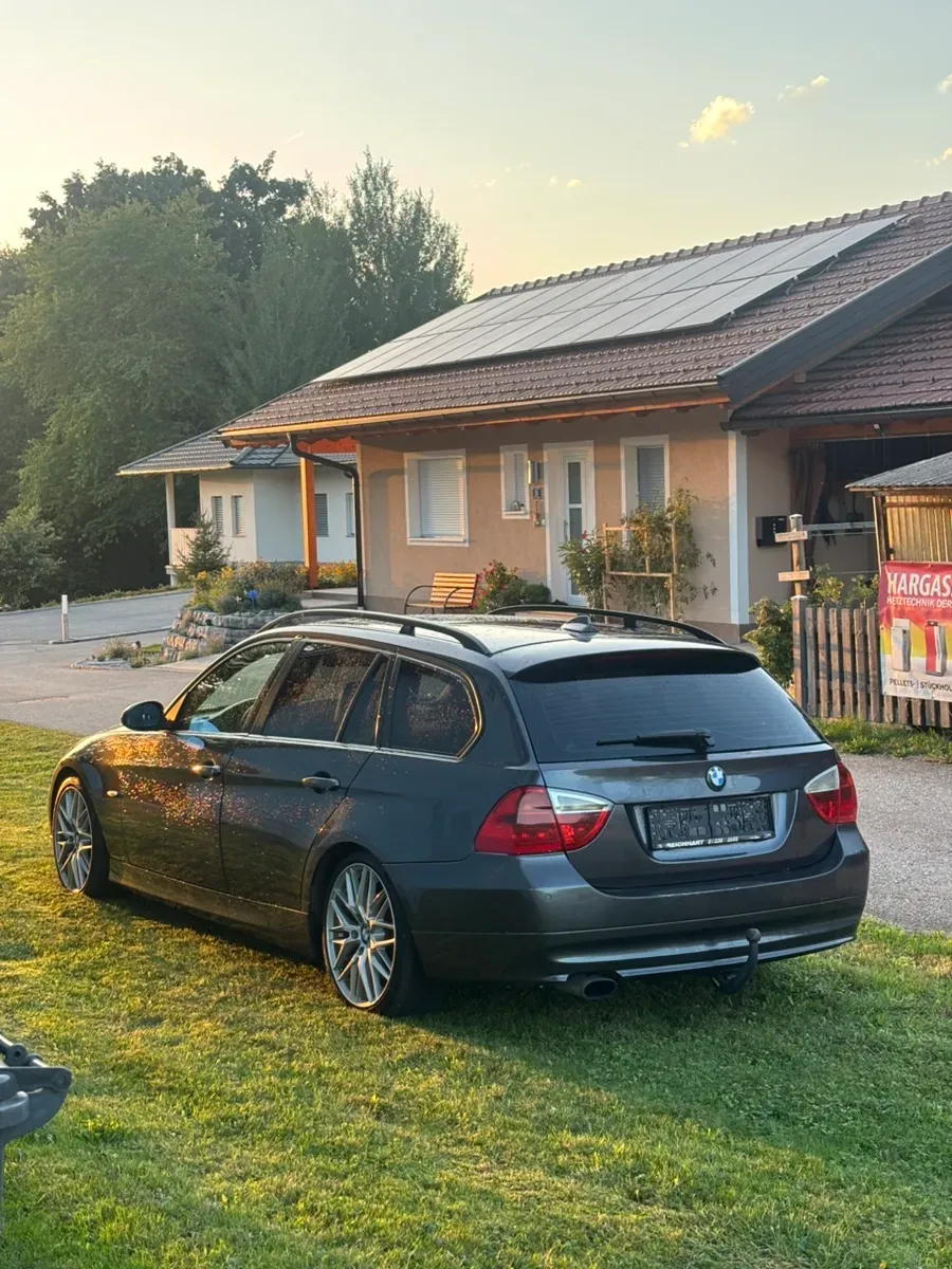 BMW 3 Series 2008 photo 2