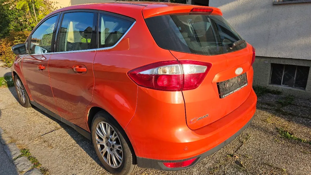 Ford C-Max 2011 photo 2
