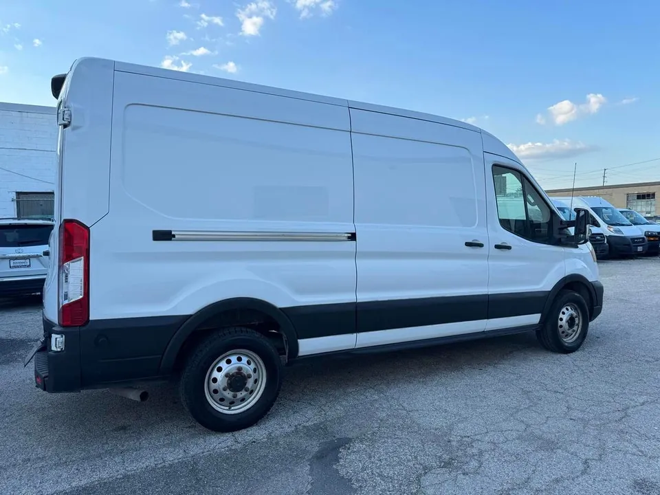 Ford Transit 2024 photo 5