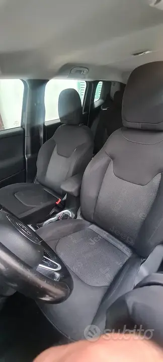 Jeep Renegade 2016 photo 4