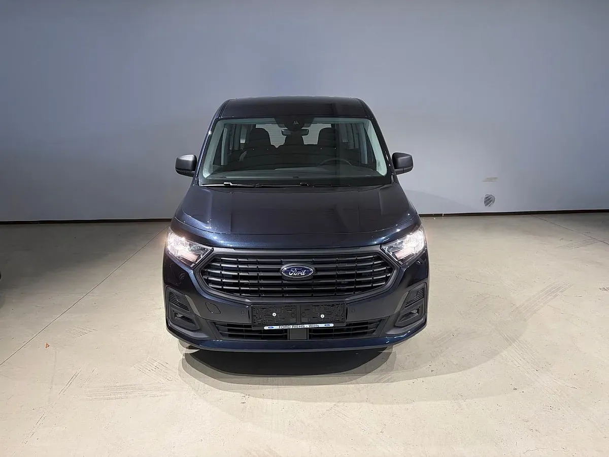 Ford Tourneo Connect photo 2