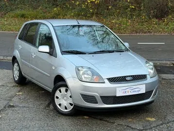 Ford Fiesta 2008 photo 2