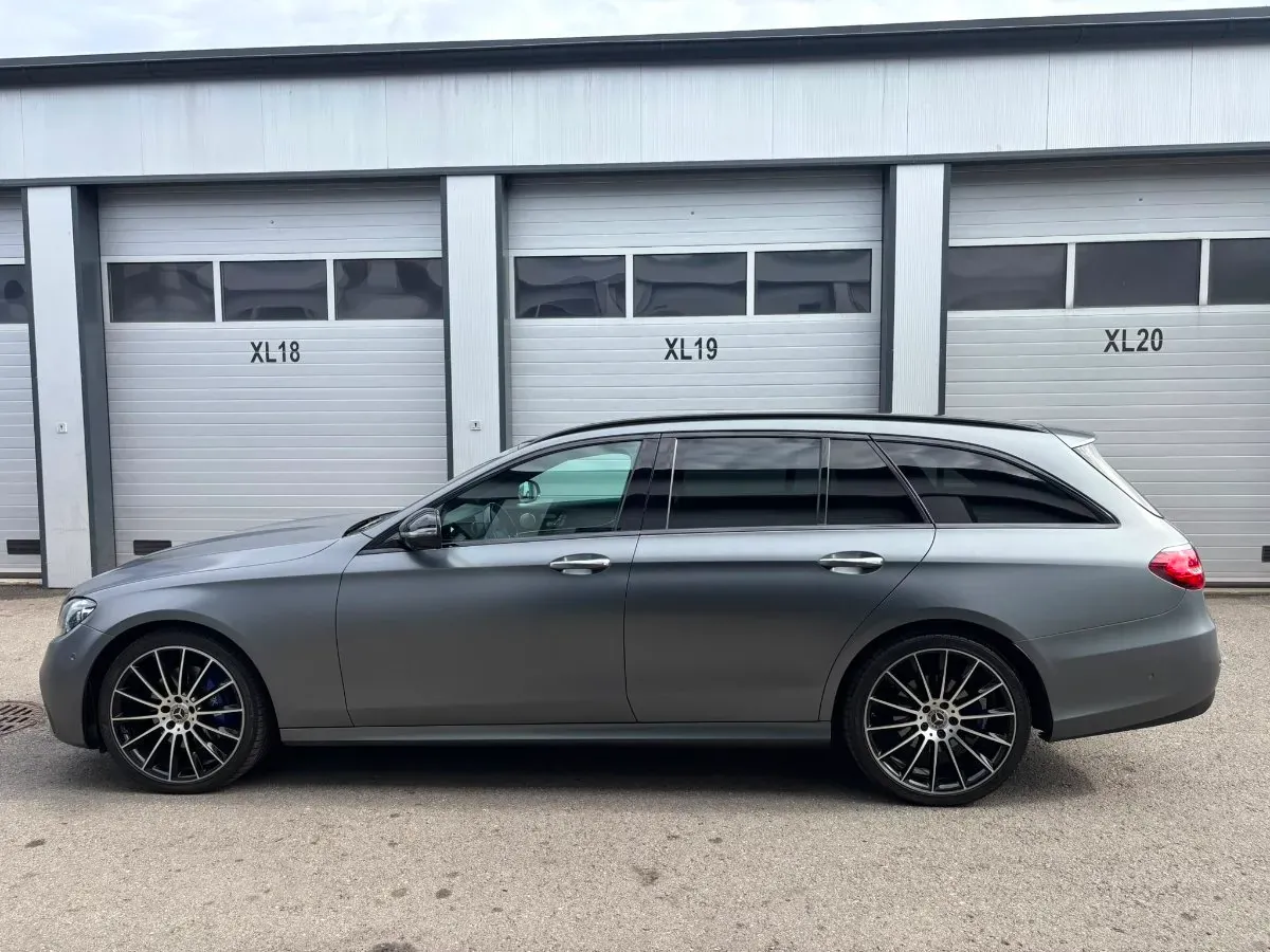 Mercedes-Benz E-Class 2021 photo 2