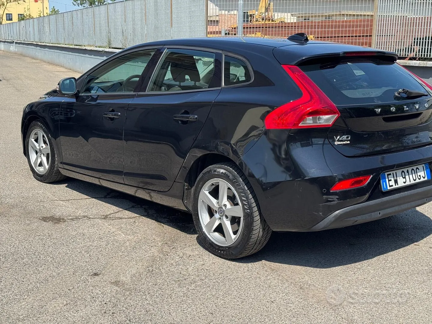 Volvo V40 2014 photo 4