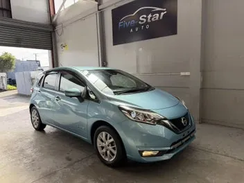 Nissan Note 2018 photo 2