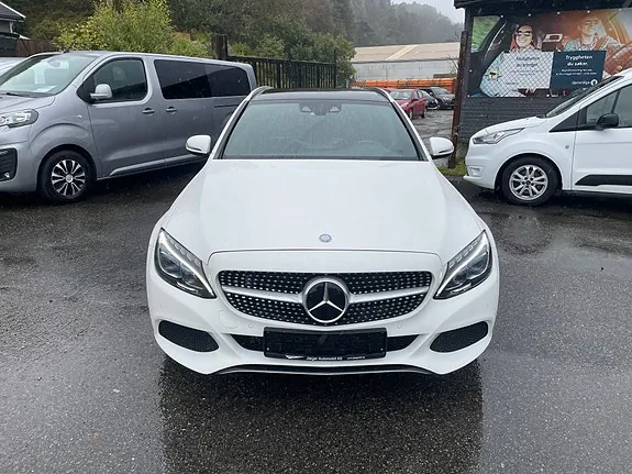 Mercedes-Benz C350 E 2016 photo 2
