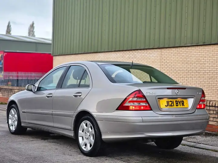 Mercedes-Benz C-Class 2005 photo 4