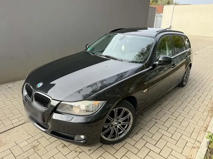 BMW 318I