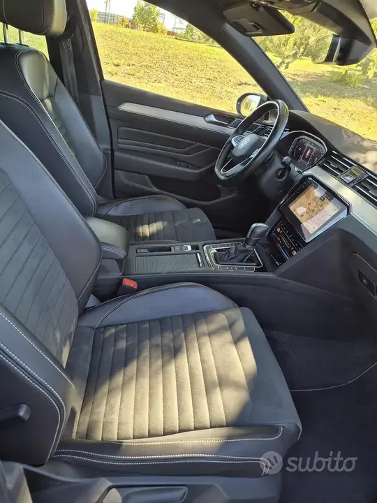 Volkswagen Passat 2024 photo 4