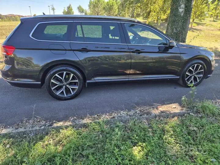 Volkswagen Passat 2024 photo 2