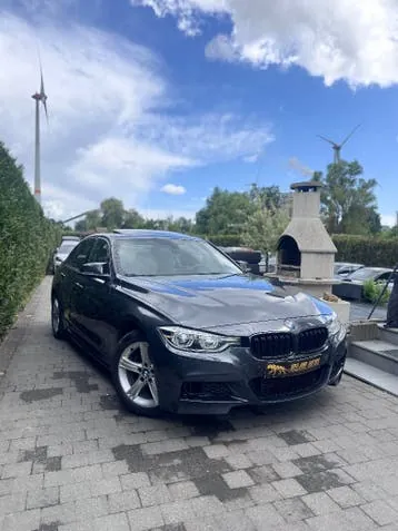 BMW 328I