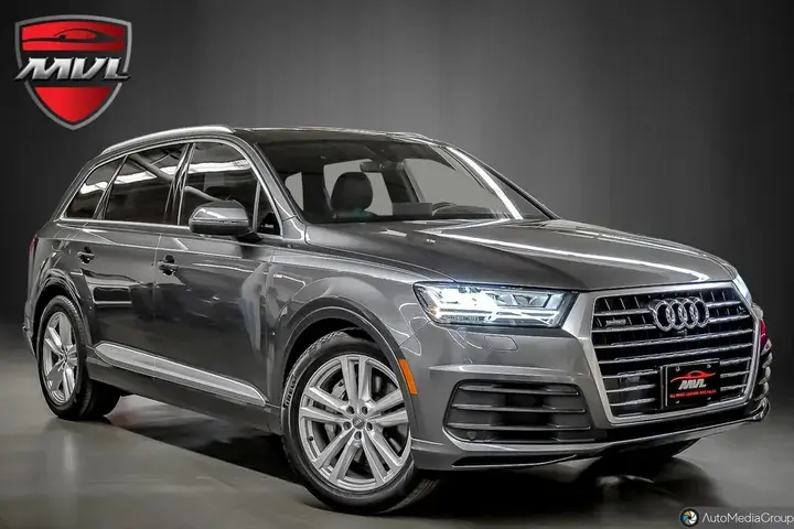 Audi Q7 2017 photo 2