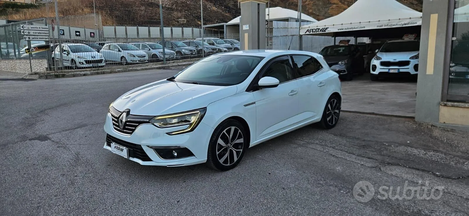Renault Megane 2019 photo 3