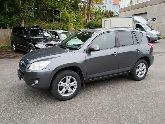 Toyota Rav4 2010 photo 2