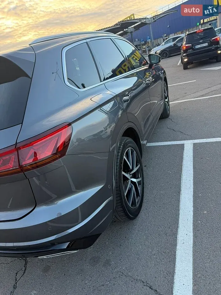 Volkswagen Touareg 2019 photo 5