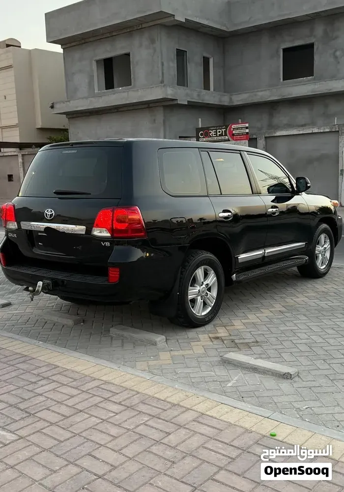 Toyota Land Cruiser 2012 photo 3