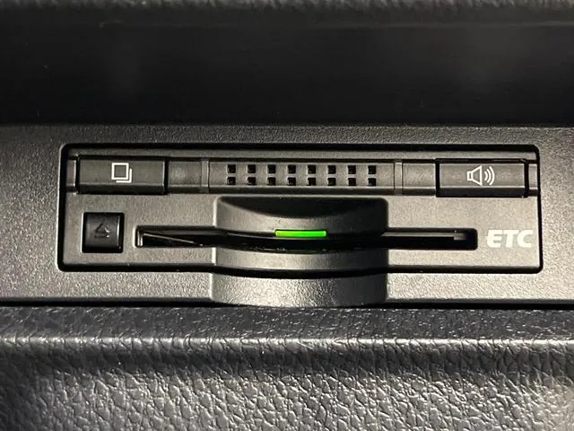 Toyota Vocsei Zs 2014 photo 4