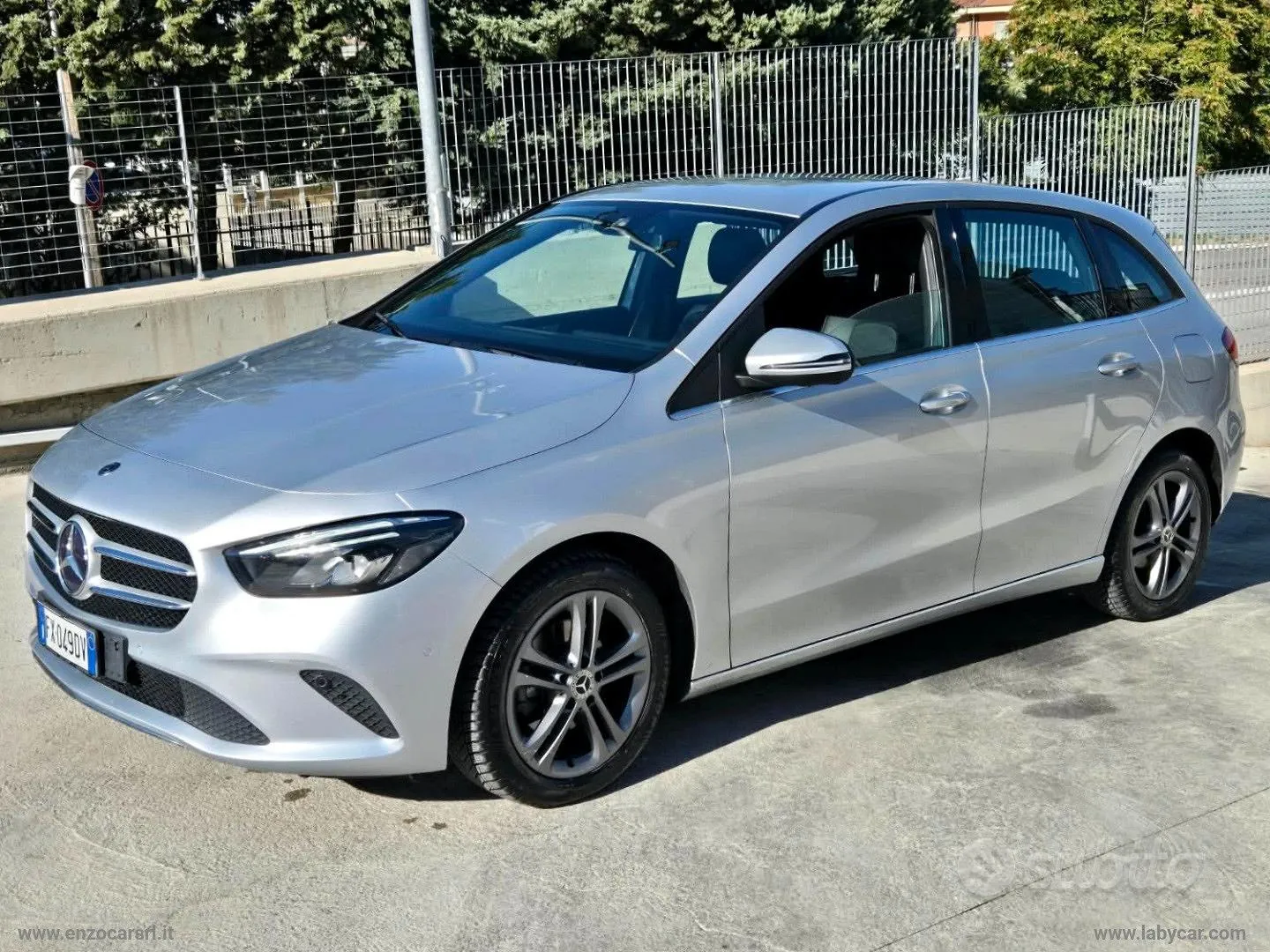 Mercedes-Benz B 180 2019 photo 3