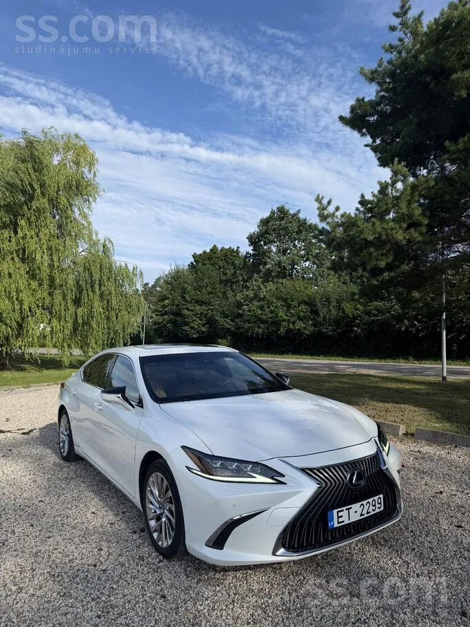 Lexus Es 2019 photo 2
