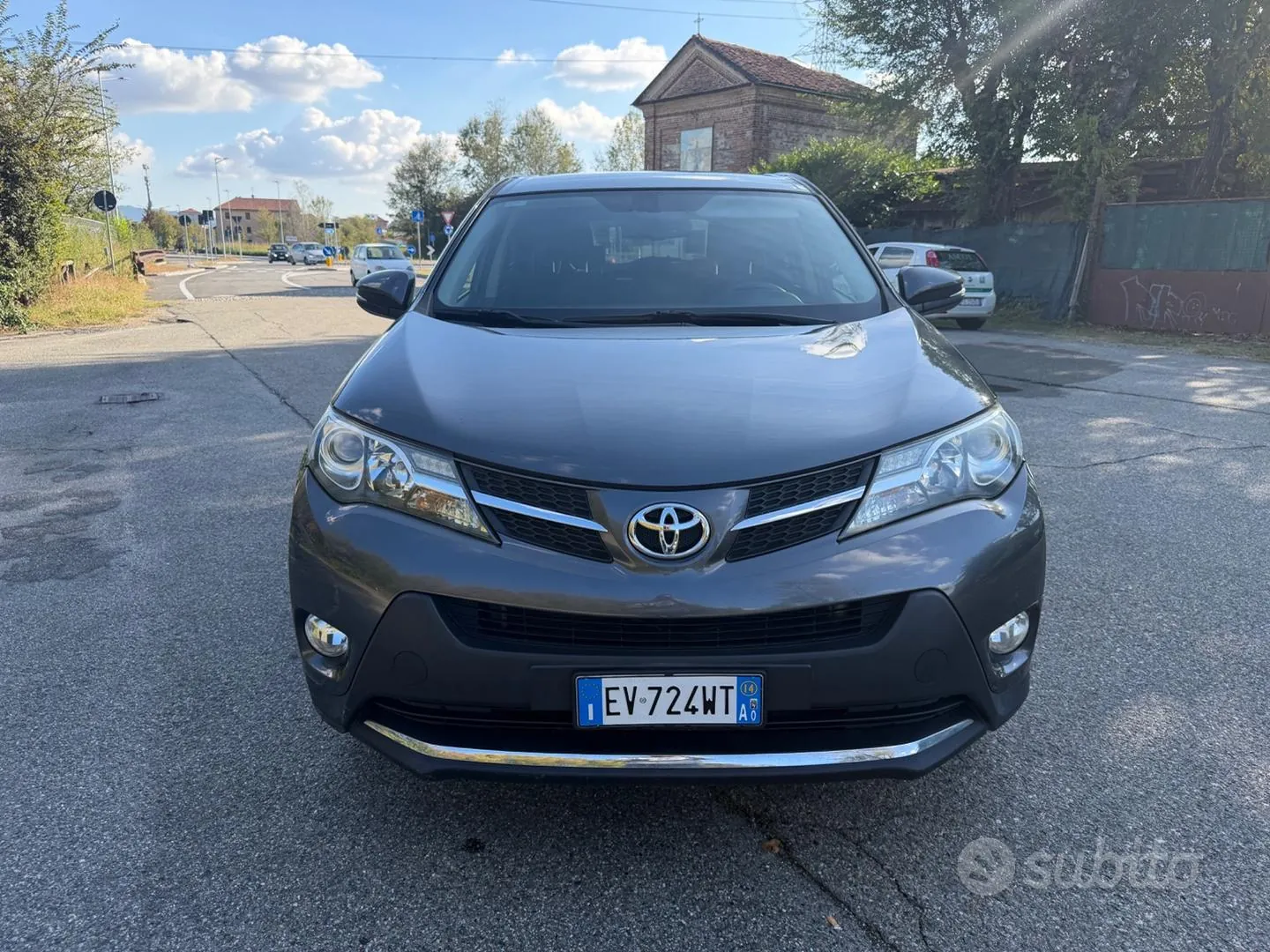 Toyota Rav4 2015 photo 2