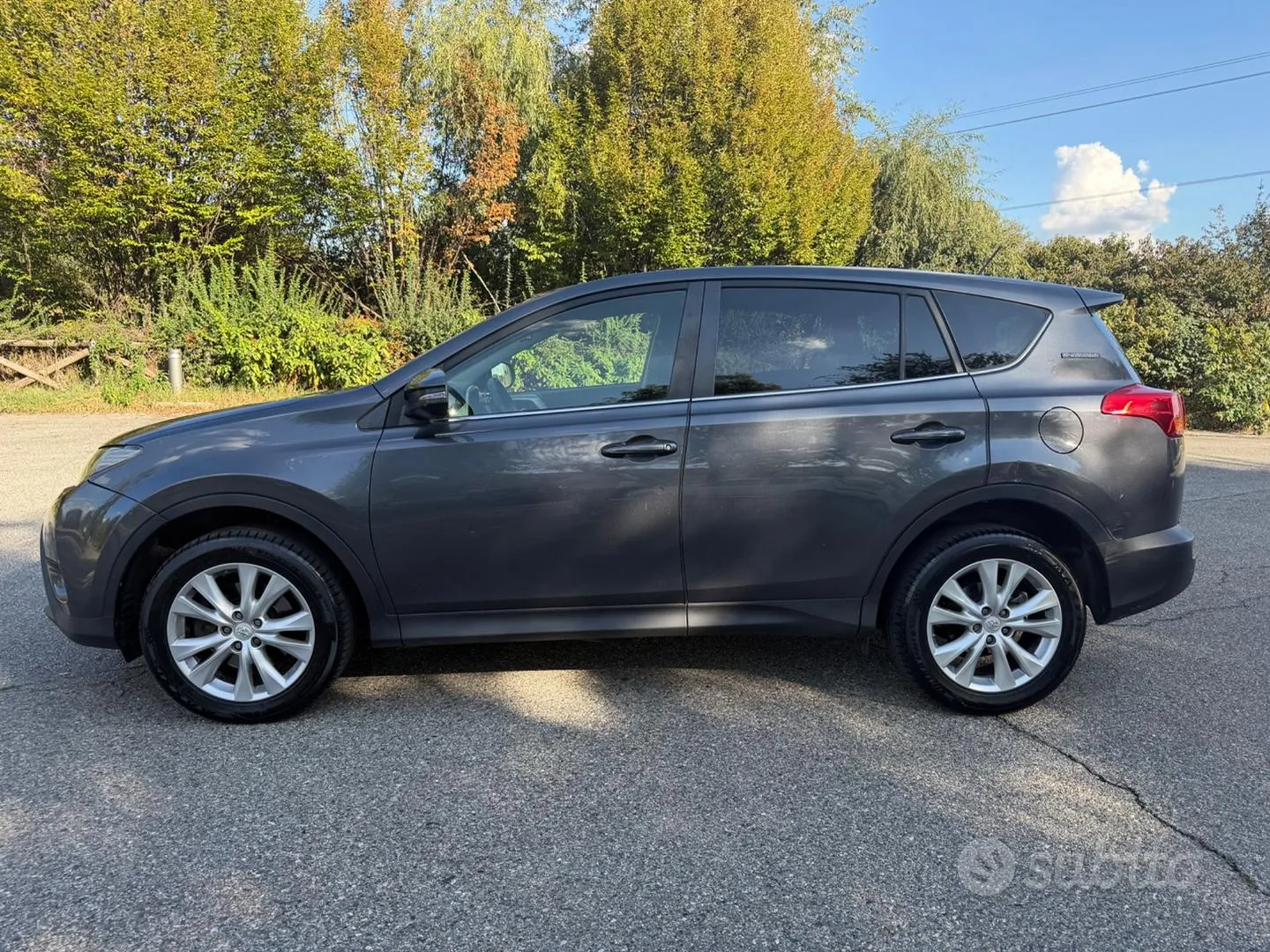 Toyota Rav4 2015 photo 4