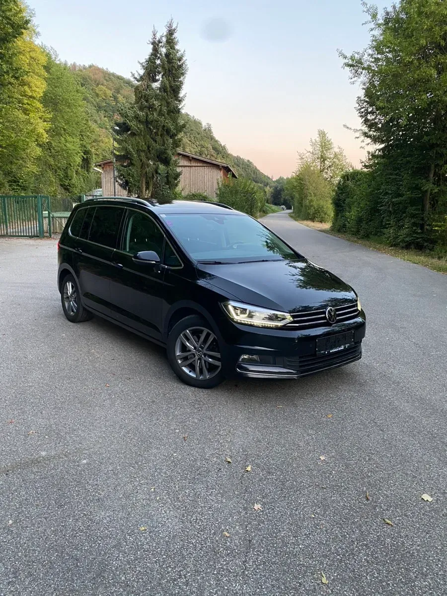 Volkswagen Touran 2021 photo 3