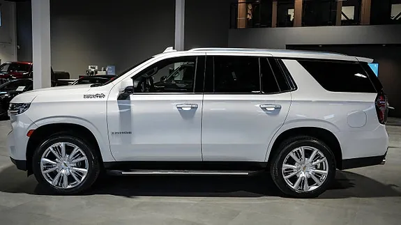 Chevrolet Tahoe 2023 photo 3