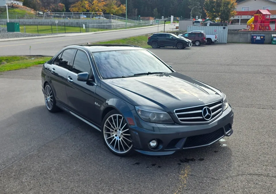 Mercedes-Benz C-Class 2011 photo 3