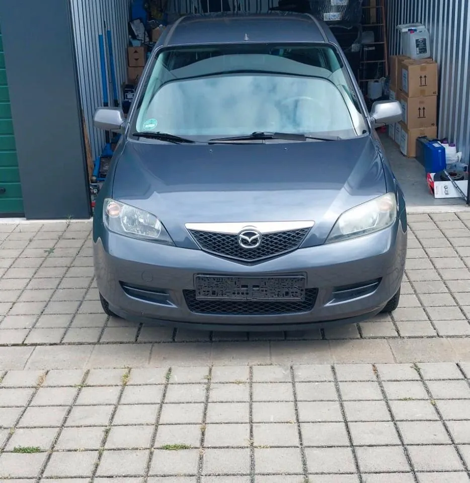 Mazda 2