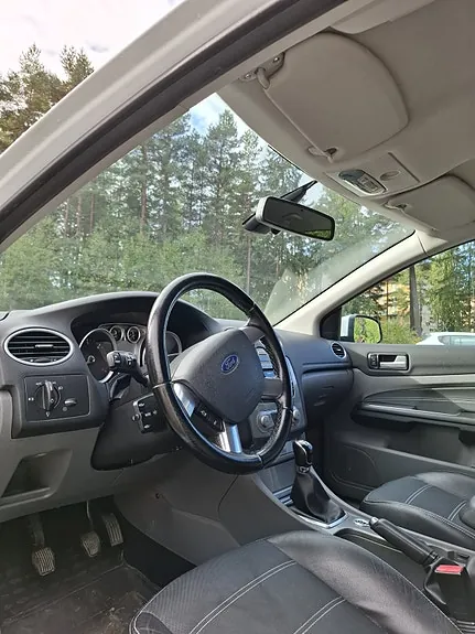 Ford Focus 2010 photo 4