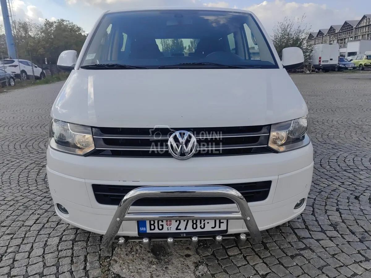 Volkswagen Multivan 2010 photo 2
