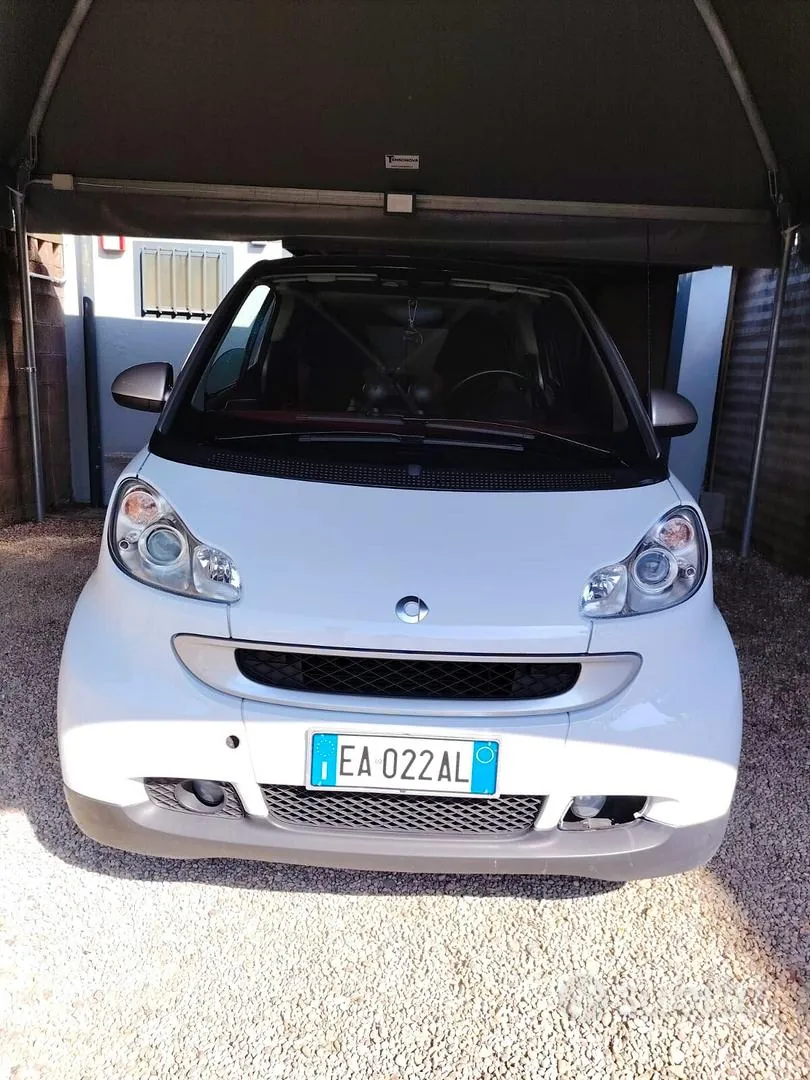 Smart Fortwo 2010 photo 3
