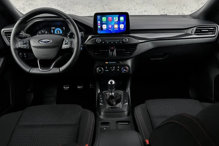 Ford Focus 2019 photo 2