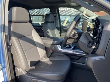 Chevrolet Silverado 2026 photo 5