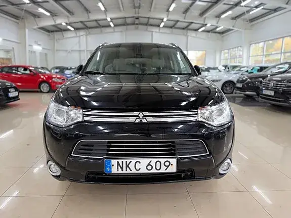 Mitsubishi Outlander 2014 photo 2