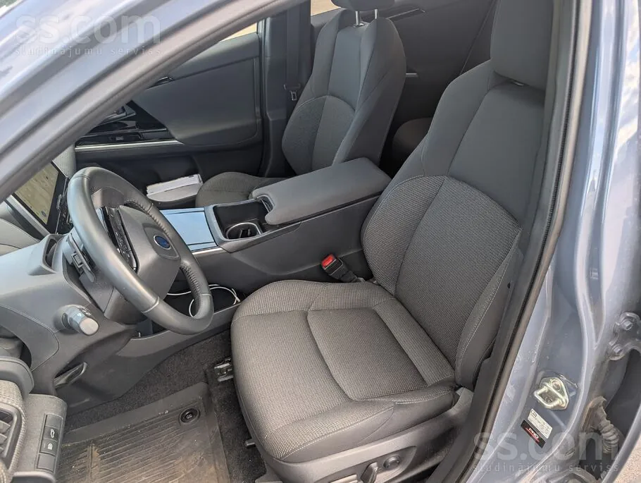 Subaru Solterra 2023 photo 5