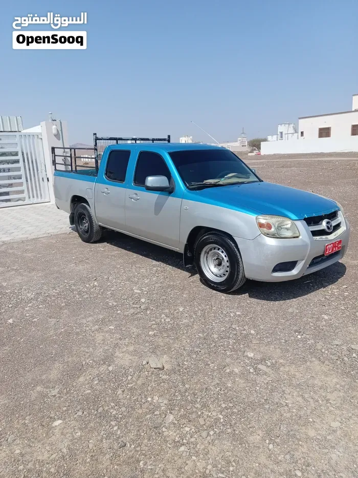 Mazda Bt-50 2011 photo 2