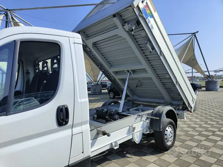 Peugeot Boxer 2021 photo 2