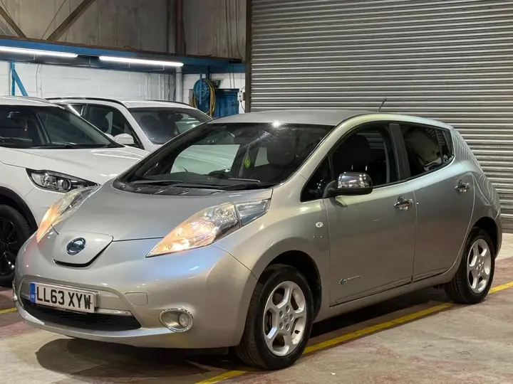 Nissan Leaf 2013 photo 3