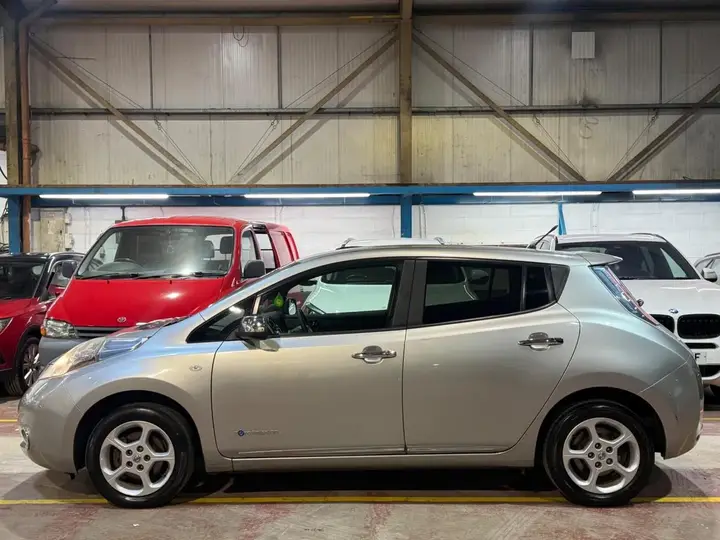 Nissan Leaf 2013 photo 5