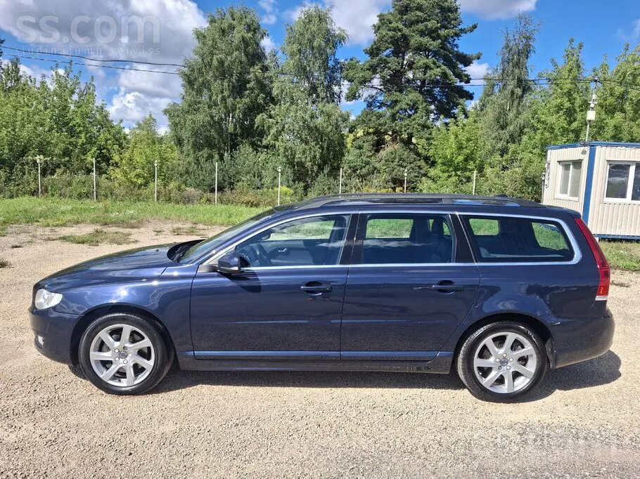 Volvo V70 2015 photo 2
