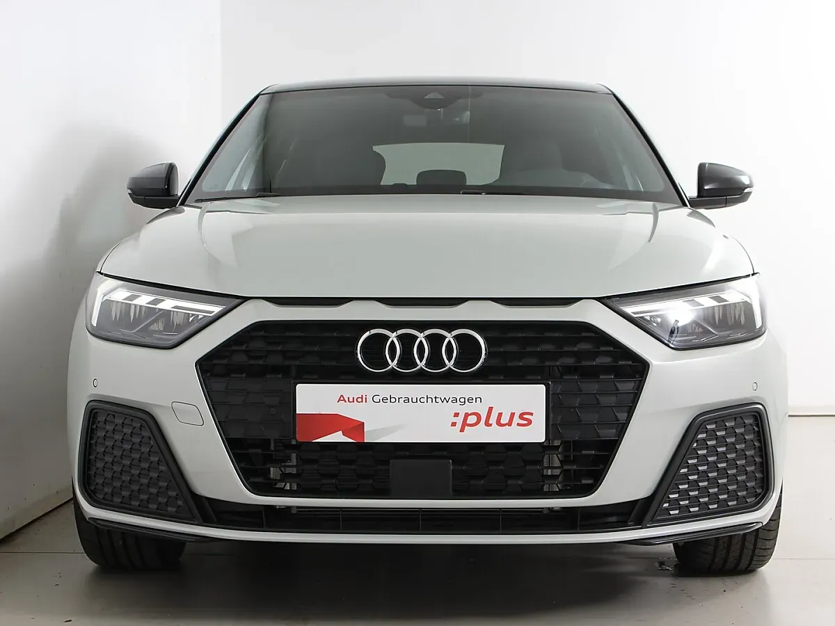 Audi A1 2025 photo 3