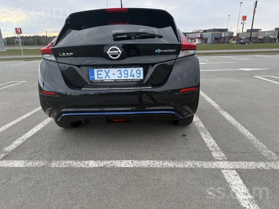 Nissan Leaf 2018 photo 3