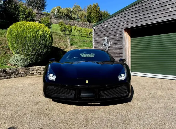 Ferrari 488 2016 photo 5